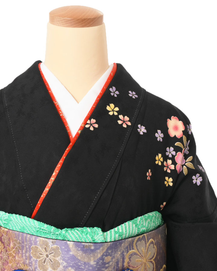 振袖（正絹） 花丸に四季花文様 黒×ピンクぼかし地 LOサイズ A044