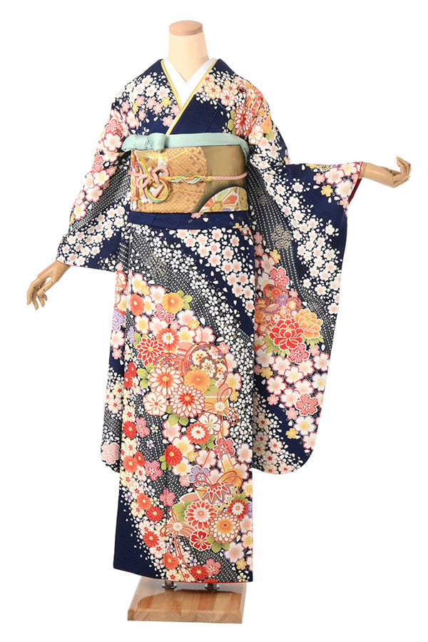 着物■豪華振袖　立波片輪車花文　金彩　正絹　逸品 振袖（正絹） 花車に桜吹雪文様 濃紺地 Mサイズ A125 レンタル｜京都