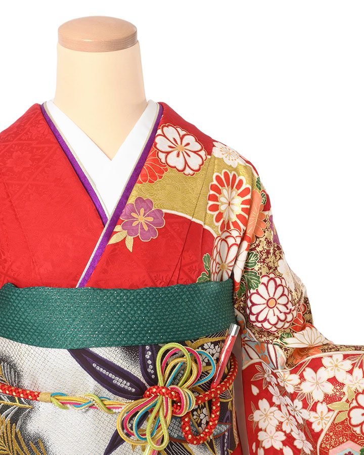 振袖（正絹） 御所車に四季花と花毬文様 赤×エンジぼかし地 A127