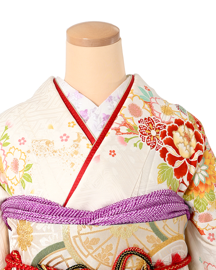 振袖（正絹） 四季花文様 白×桃色 MOサイズ A156 レンタル｜京都きもの